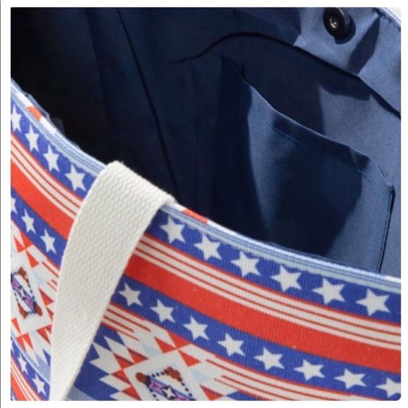🇺🇸 Boho Tote with wristlet 🇺🇸 - Picture 3 of 4